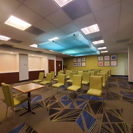 Holiday Inn Express Hotel & Suites Miami - Hialeah By Ihg Buitenkant foto