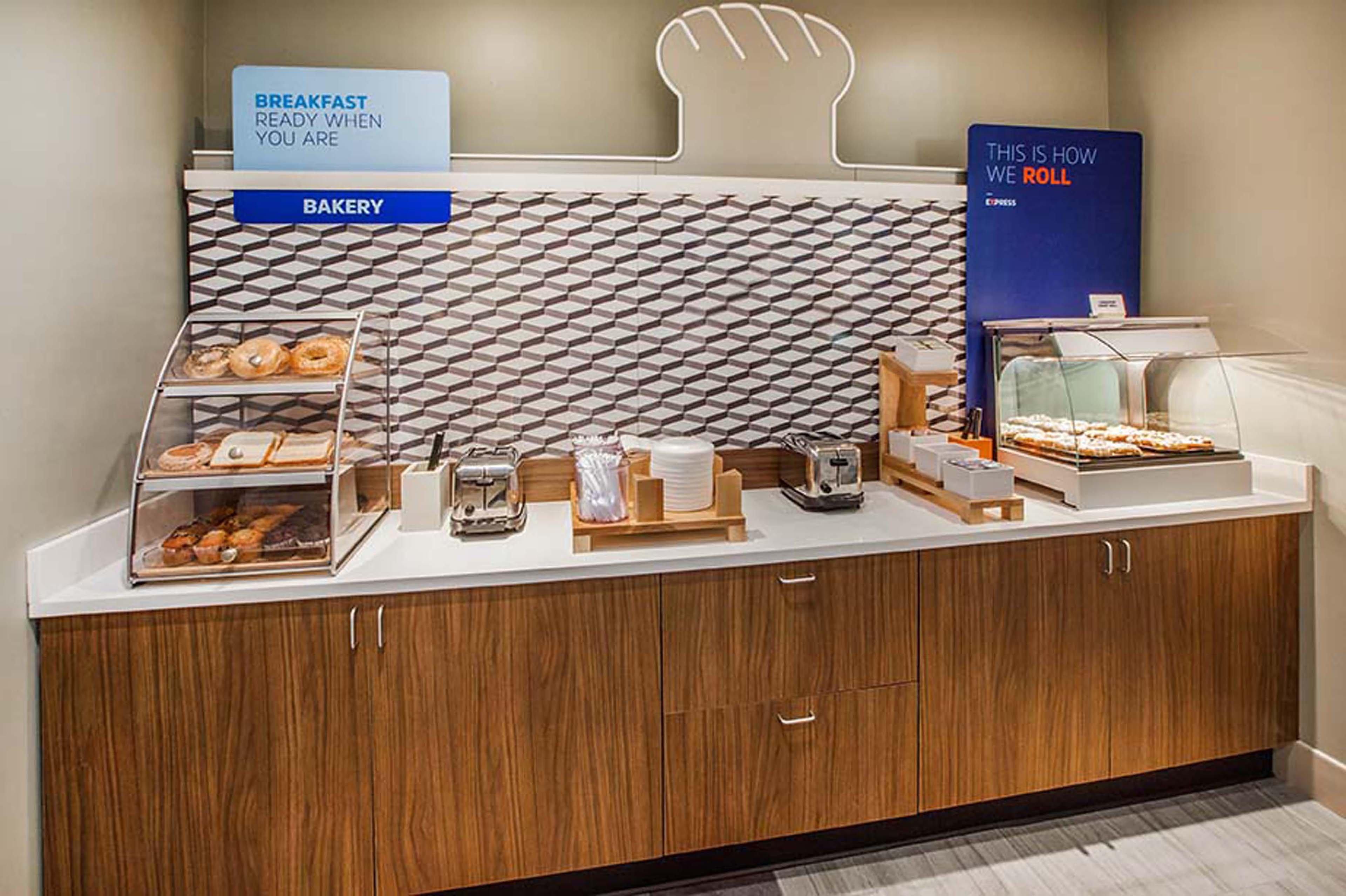 Holiday Inn Express Hotel & Suites Miami - Hialeah By Ihg Buitenkant foto