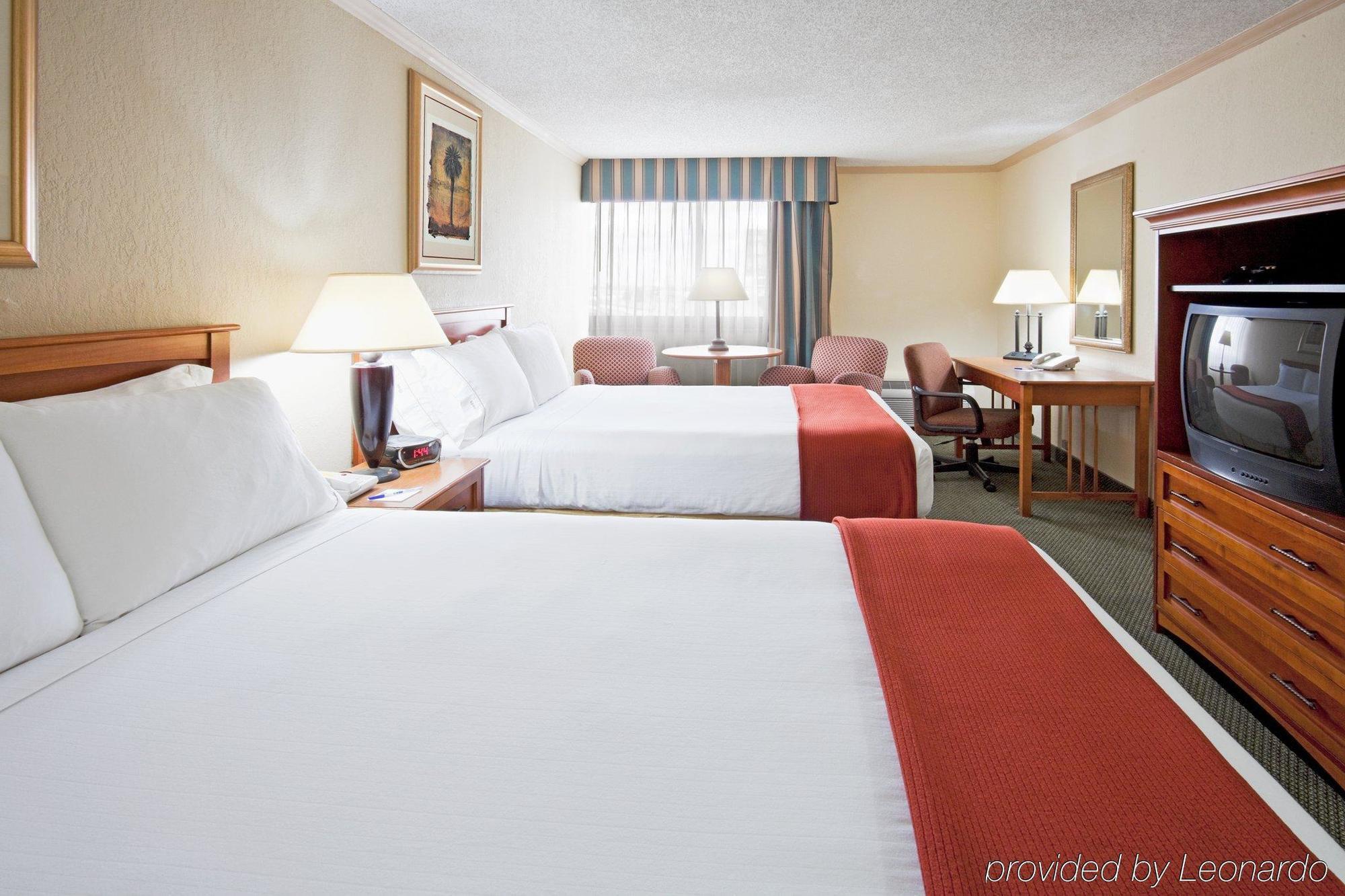 Holiday Inn Express Hotel & Suites Miami - Hialeah By Ihg Buitenkant foto
